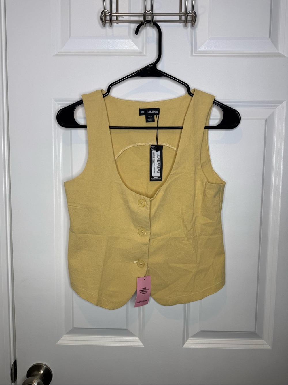 PrettyLittleThing Butter Yellow Tailored Linen Look Co-rd Set - Picture 7 of 9